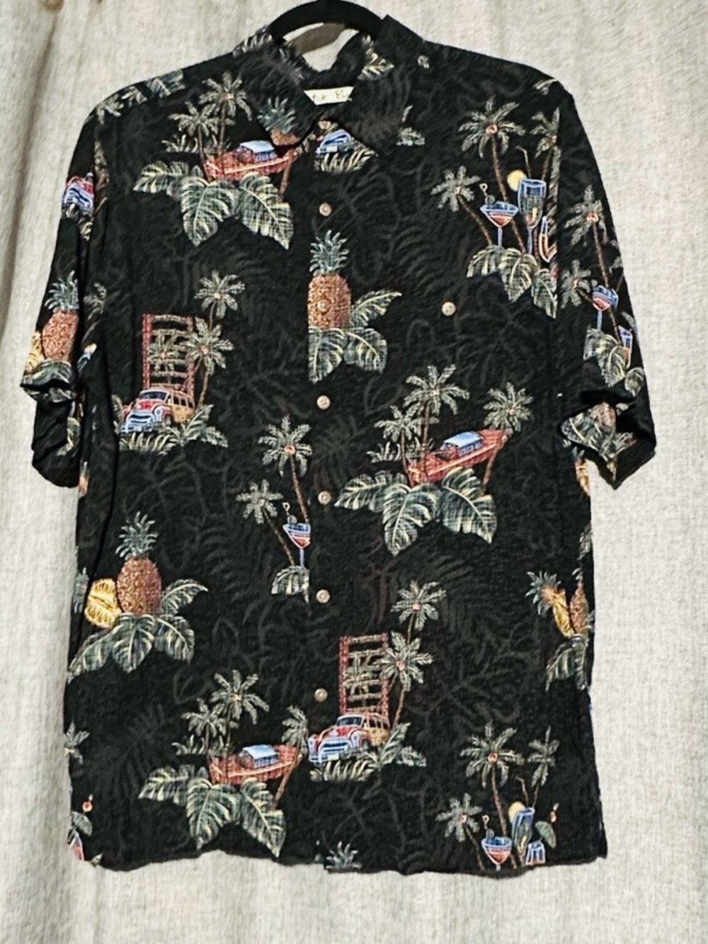 Batik Bay Vacation Men's Tropical Print Black Shirt, Size L - Picture 1 of 6